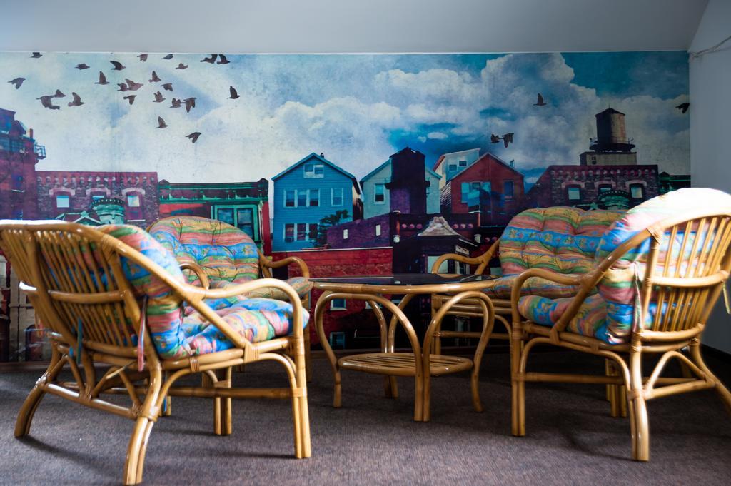 Happy Home Hostel Одеса Екстериор снимка